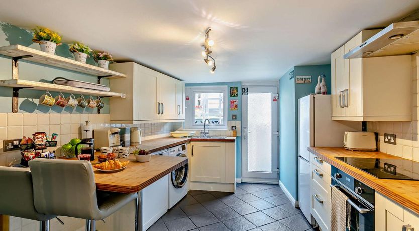 Photo of 3 Bed in Dawlish