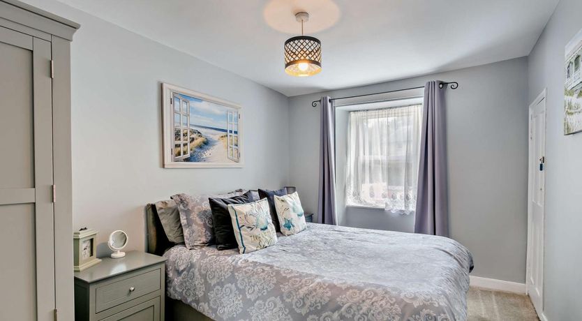 Photo of 3 Bed in Dawlish