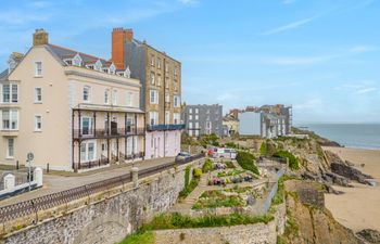1 Bed in Tenby Holiday Home