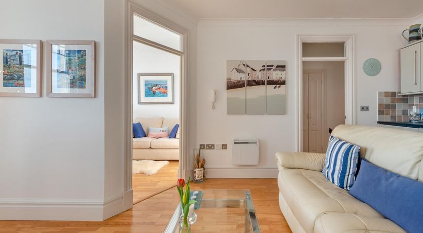 Photo of 1 Bed in Tenby