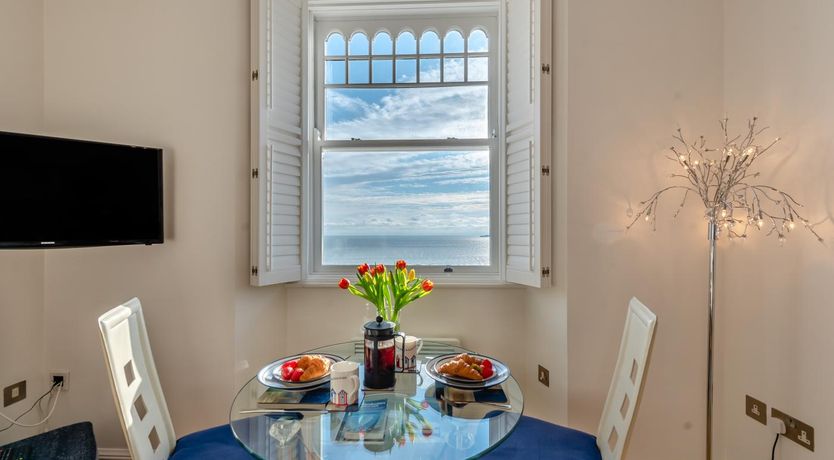 Photo of 1 Bed in Tenby