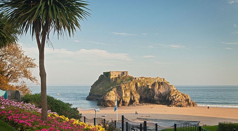 Photo of 1 Bed in Tenby