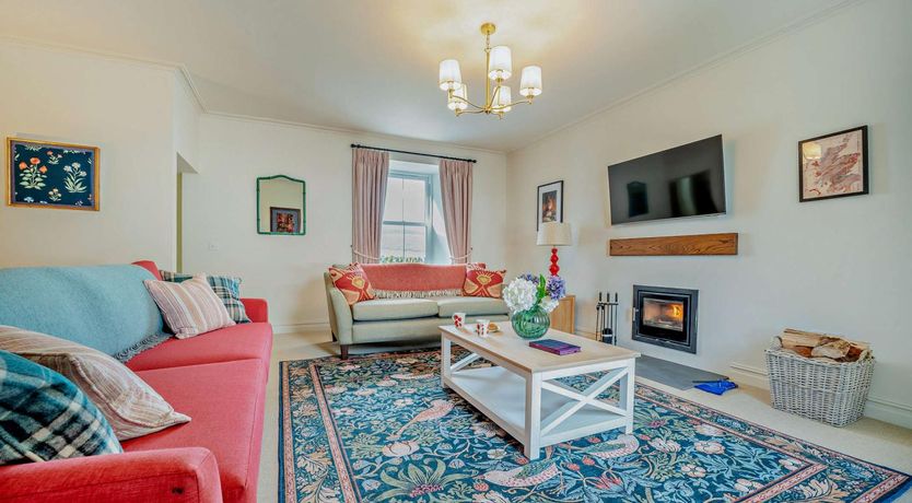 Photo of 4 Bed in Campbeltown