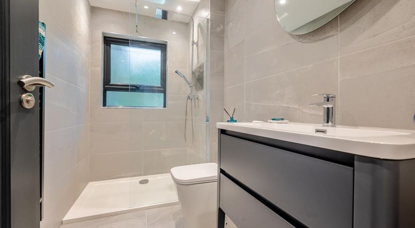 Photo of 4 Bed in Carbis Bay