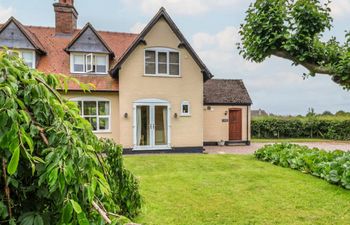 2 Bed in Wem Holiday Home
