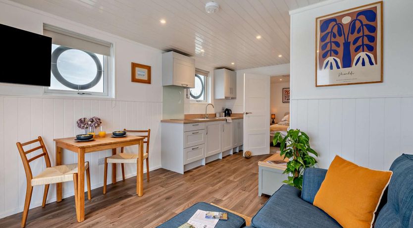 Photo of 1 Bed in Woodbridge