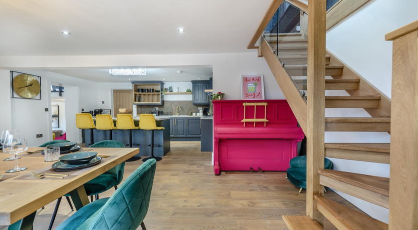 Photo of 4 Bed in Milford Haven