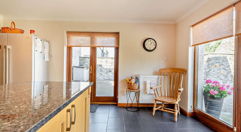 Photo of 4 Bed in Tomintoul