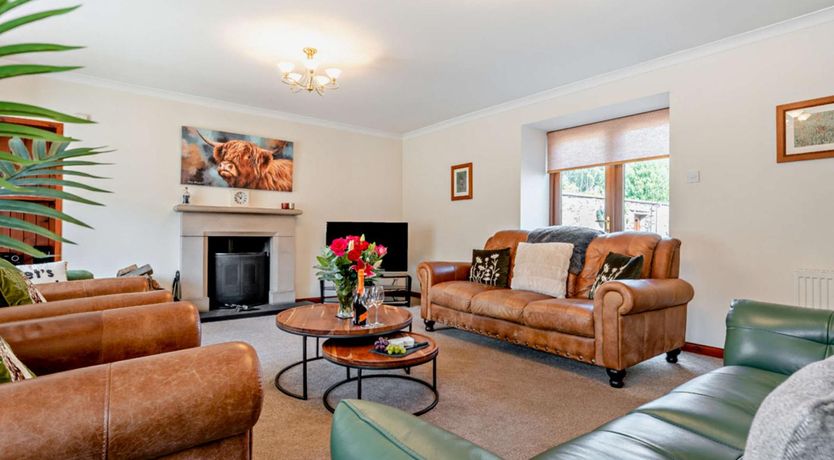 Photo of 4 Bed in Tomintoul