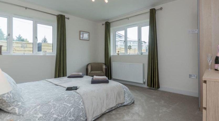 Photo of 4 Bed in Henley-in-Arden