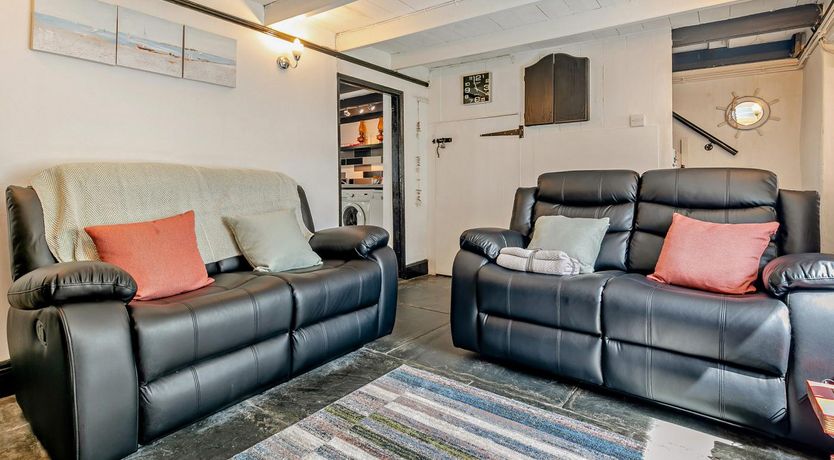 Photo of 2 Bed in Delabole