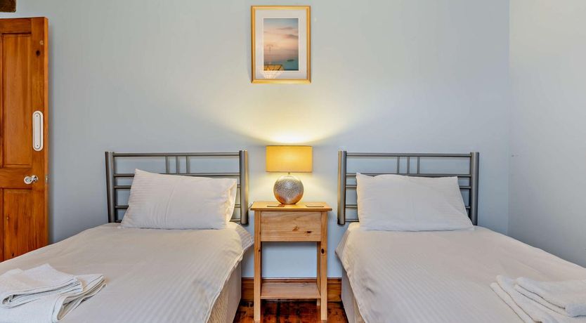 Photo of 2 Bed in Blakeney
