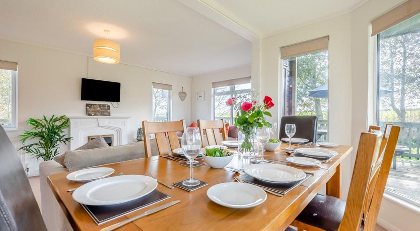 Photo of 3 Bed in St. Merryn