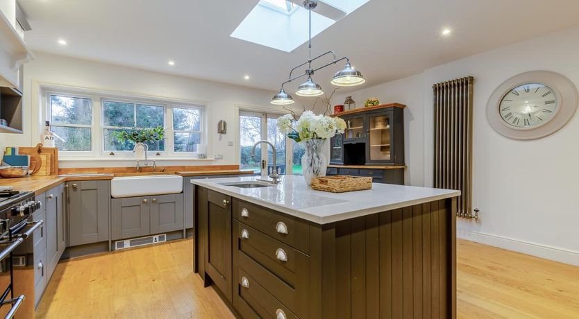 Photo of 4 Bed in Maidstone