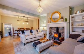 Photo of 4-bed-in-maidstone