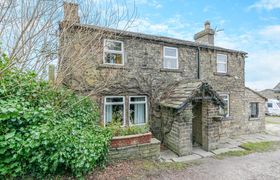 Photo of 3-bed-in-huddersfield