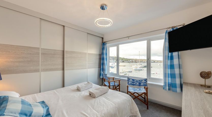 Photo of 1 Bed in Teignmouth