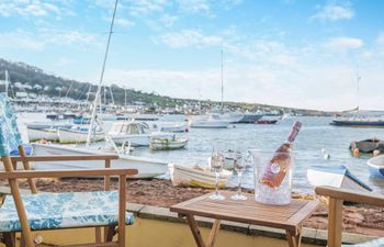 1 Bed in Teignmouth Holiday Home