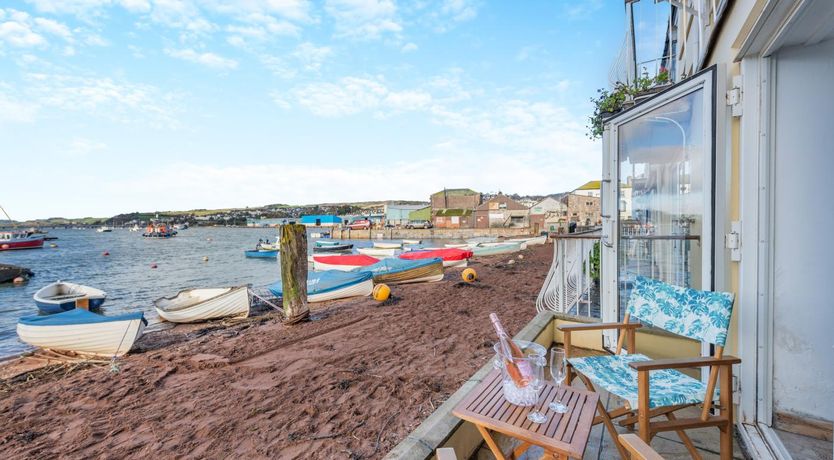 Photo of 1 Bed in Teignmouth