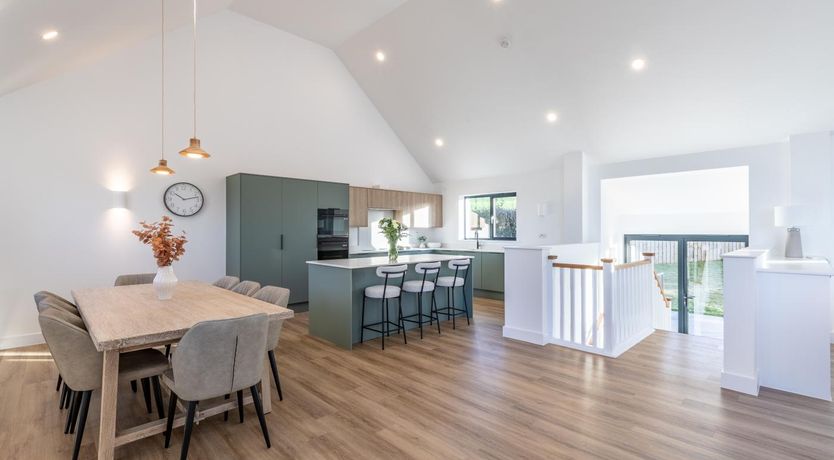 Photo of 4 Bed in Instow
