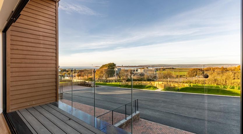 Photo of 4 Bed in Instow