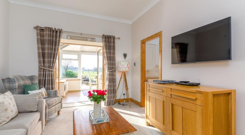 Photo of 2 Bed in Rosyth