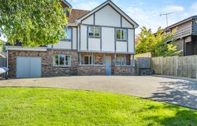 Photo of 4-bed-in-seaview