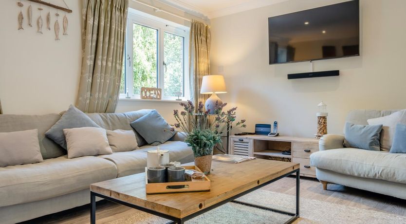 Photo of 4 Bed in Seaview