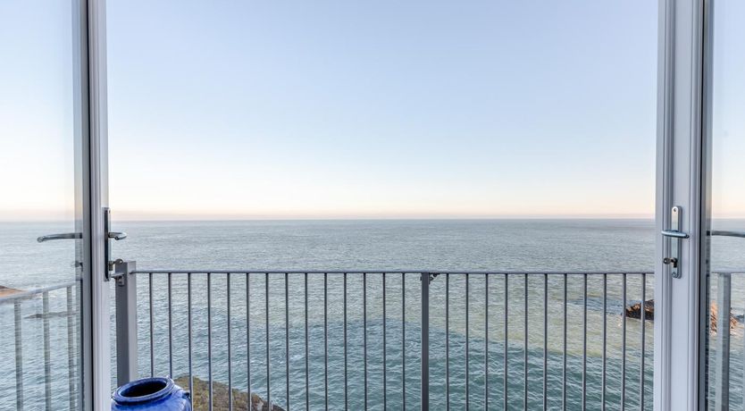 Photo of 2 Bed in Ilfracombe