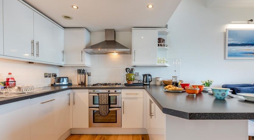 Photo of 2 Bed in Ilfracombe