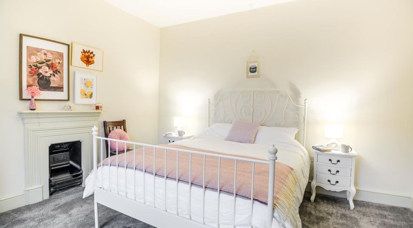 Photo of 4 Bed in Nant Gwynant