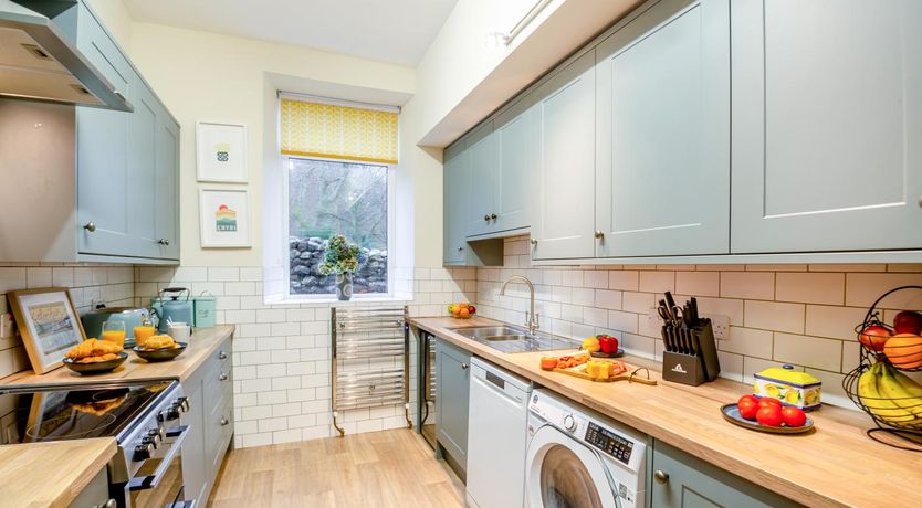 Photo of 4 Bed in Nant Gwynant