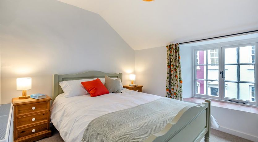 Photo of 1 Bed in Wells