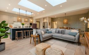 Photo of 5 Bed in Corfe Castle