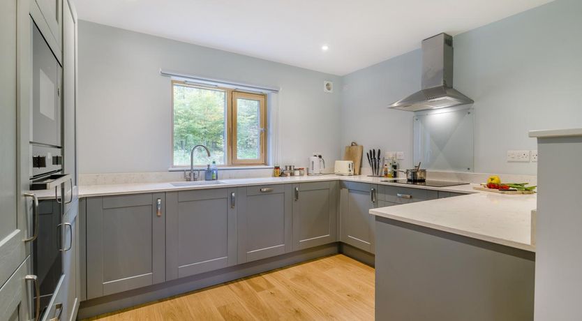 Photo of 2 Bed in Chapmanslade