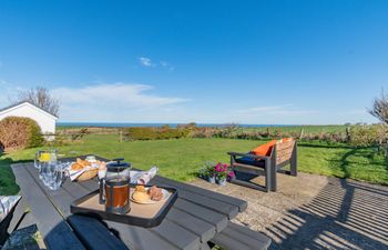 3 Bed in Felinwynt Holiday Home