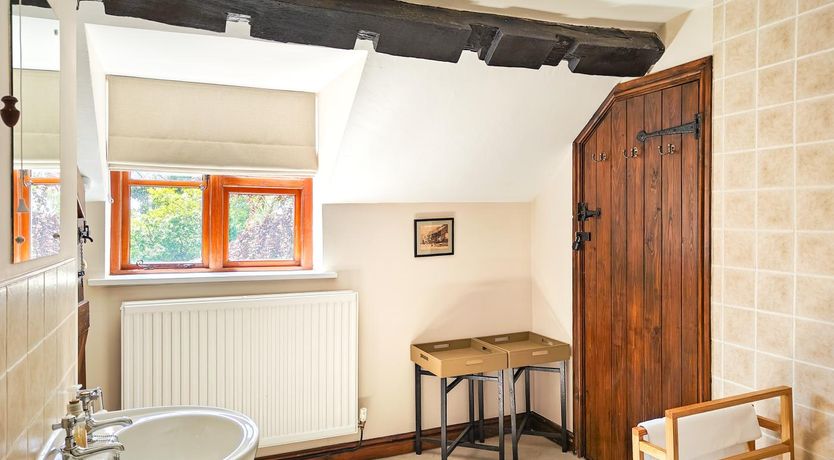 Photo of 3 Bed in Leominster