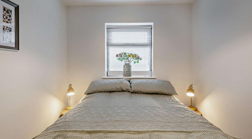 Photo of 3 Bed in Ashover