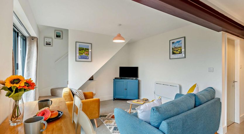 Photo of 3 Bed in Ashover