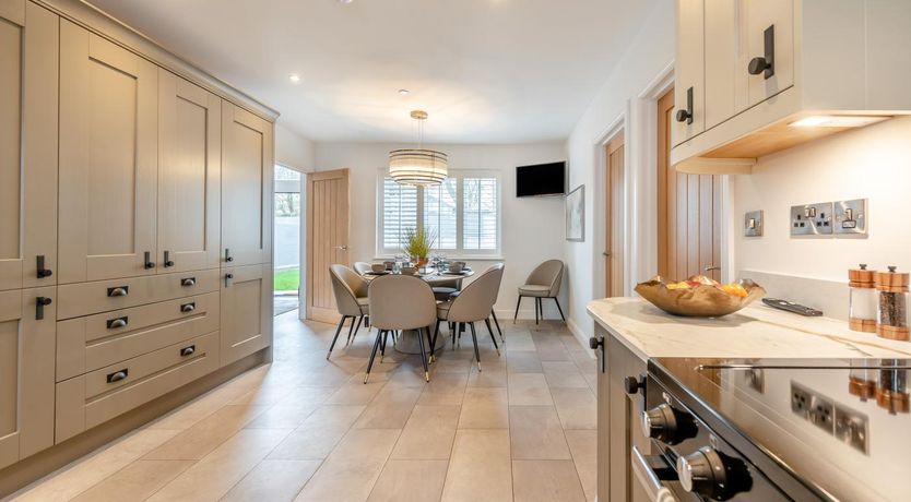 Photo of 4 Bed in Cardigan