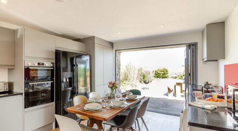 Photo of 3 Bed in St. Just