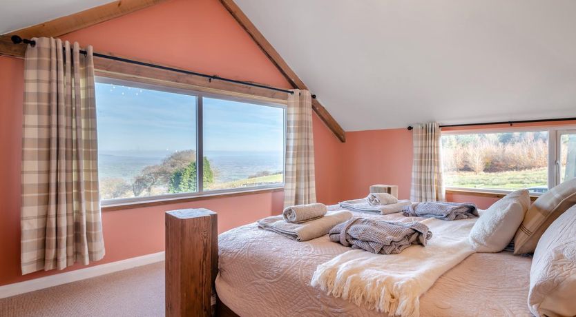 Photo of 1 Bed in Llanover