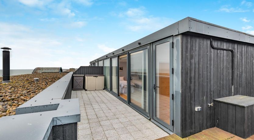 Photo of 4 Bed in Hythe