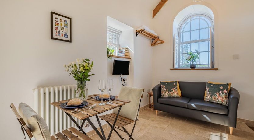 Photo of 1 Bed in Pendeen