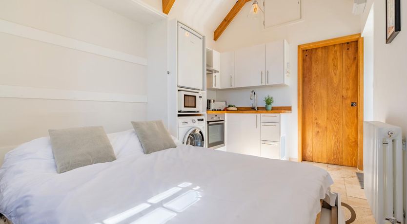 Photo of 1 Bed in Pendeen