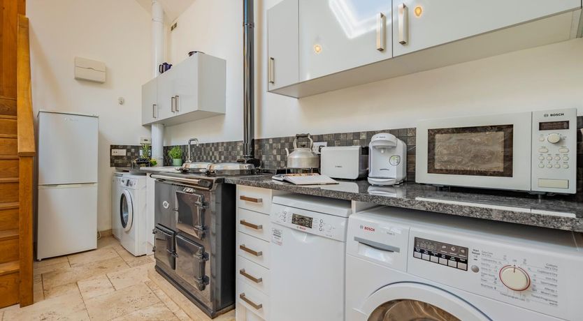 Photo of 2 Bed in Pendeen