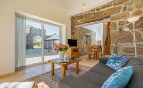 Photo of 2 Bed in Pendeen