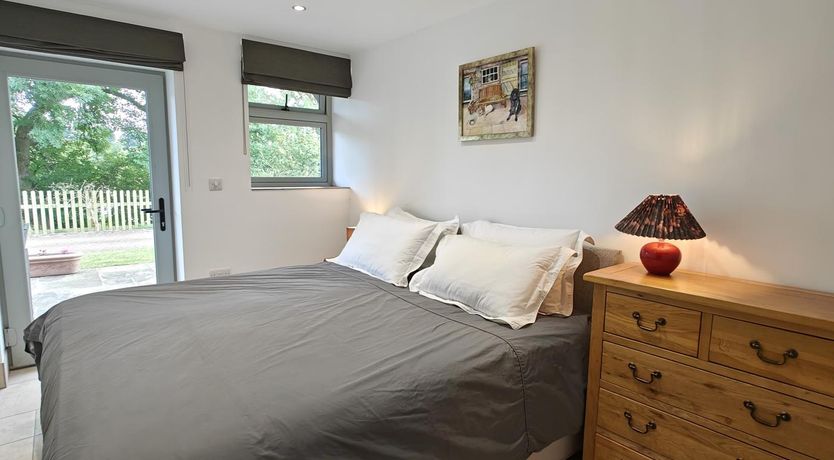 Photo of 1 Bed in Ellastone