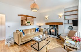 Photo of 2-bed-in-hayfield