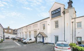 Photo of 2 Bed in Penzance